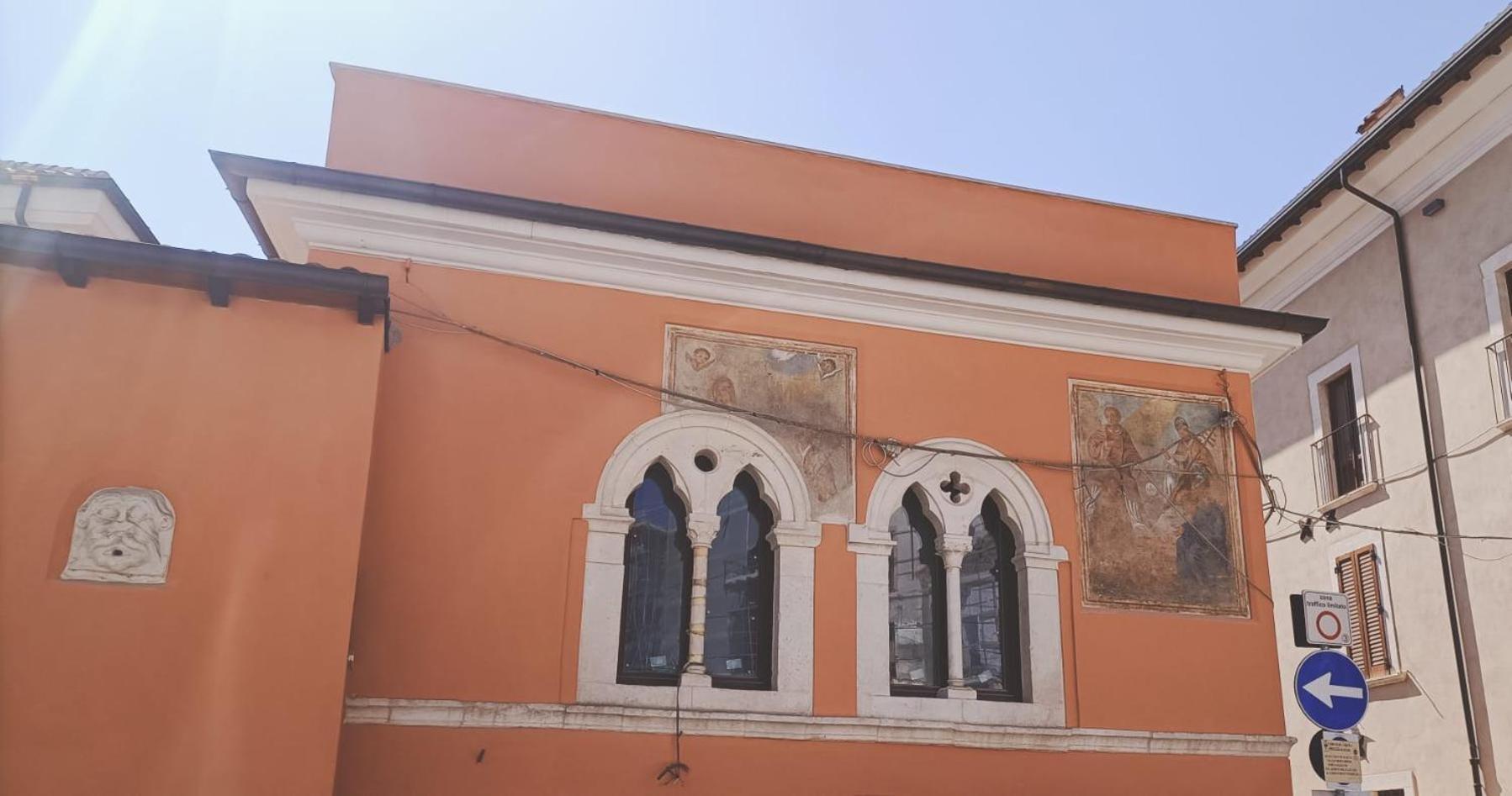 Apartmán Dimora Del Cavaliere LʼAquila Exteriér fotografie